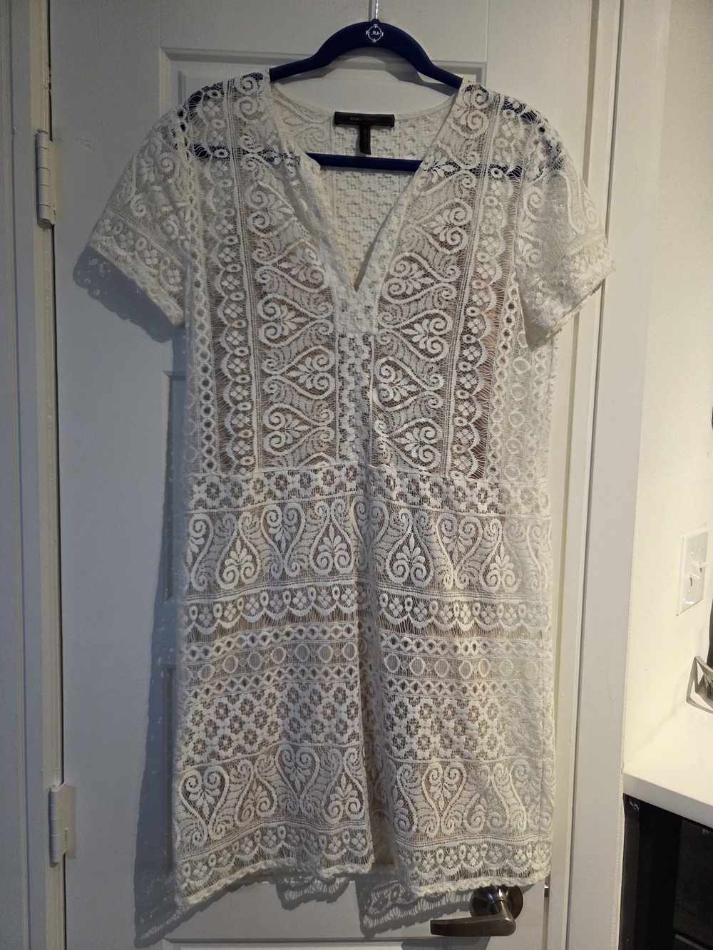 BCBG Off White Lace V-Neck Short Sleeve Dress